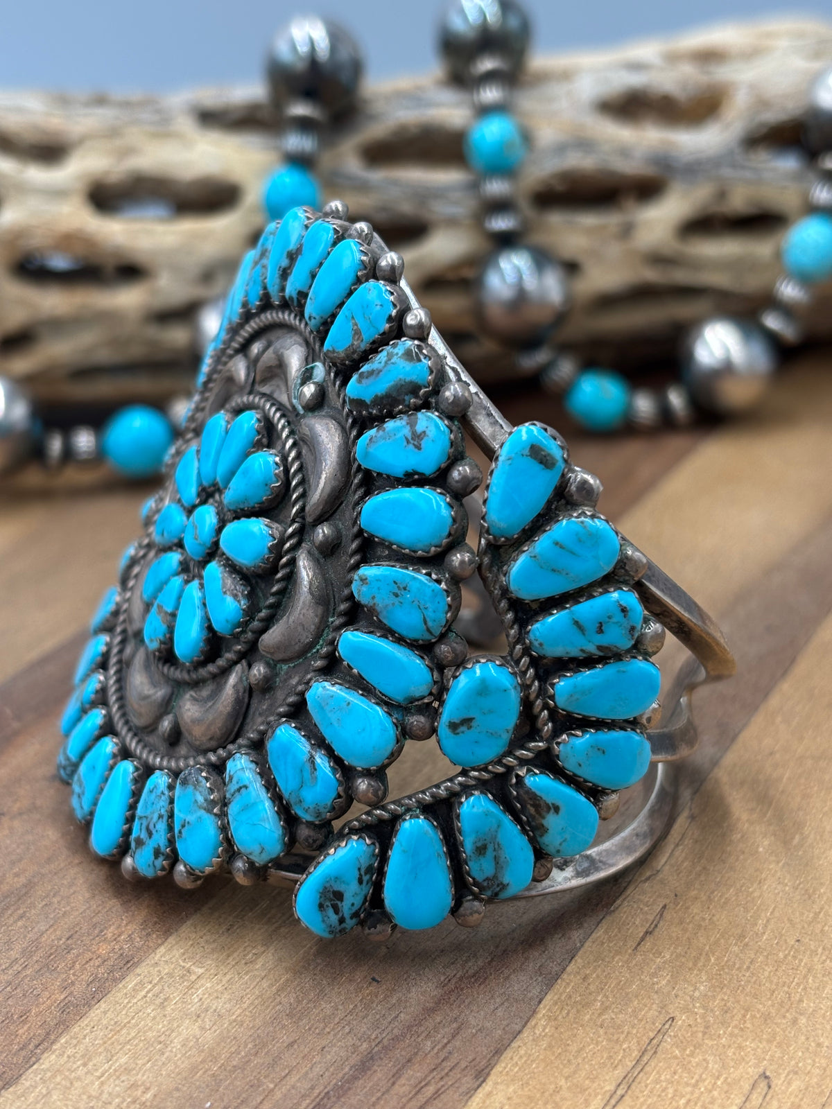 Turquoise #922-24 Cluster Cuff Vintage *VAULTED*