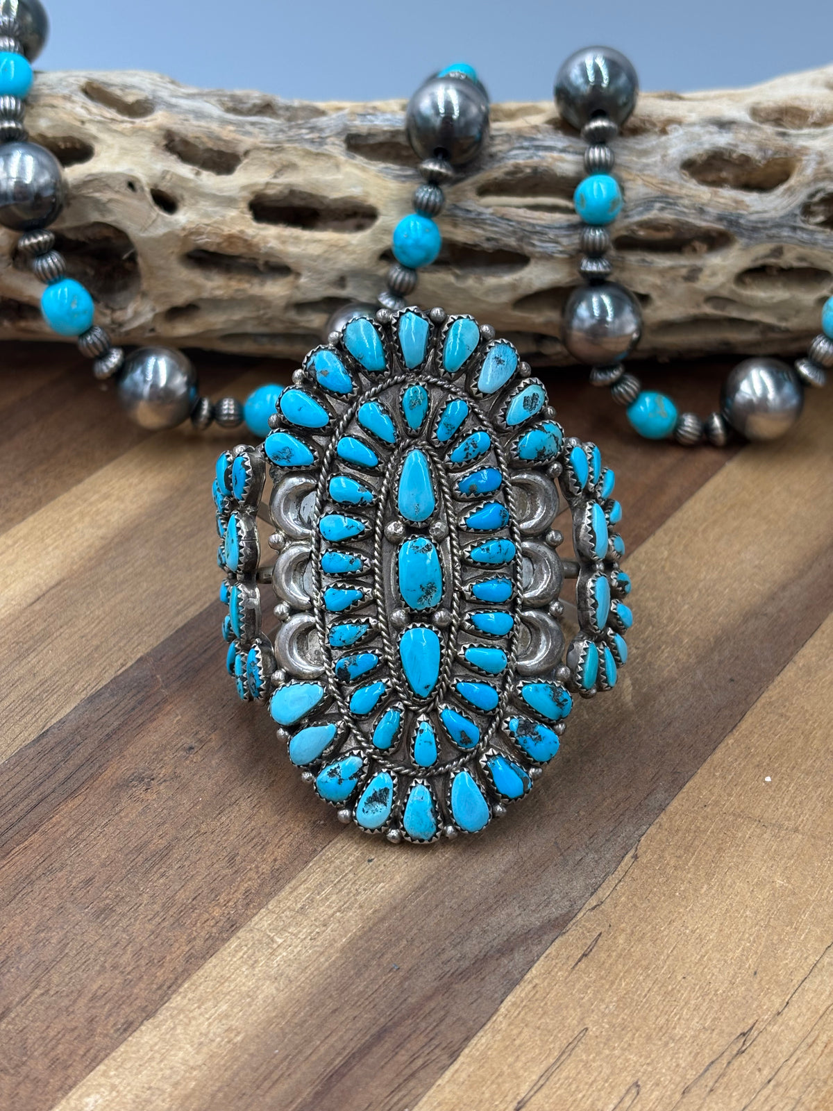 Turquoise #922-25 Cluster Cuff Vintage *VAULTED*