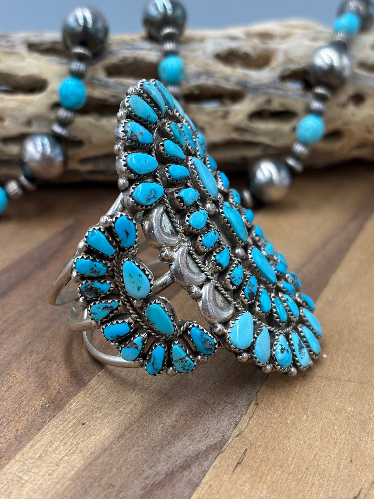 Turquoise #922-25 Cluster Cuff Vintage *VAULTED*