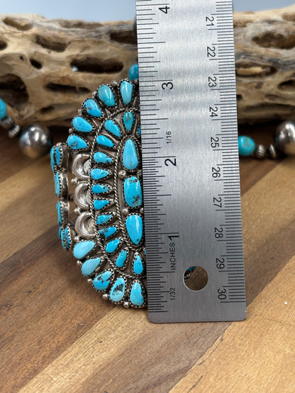 Turquoise #922-25 Cluster Cuff Vintage *VAULTED*