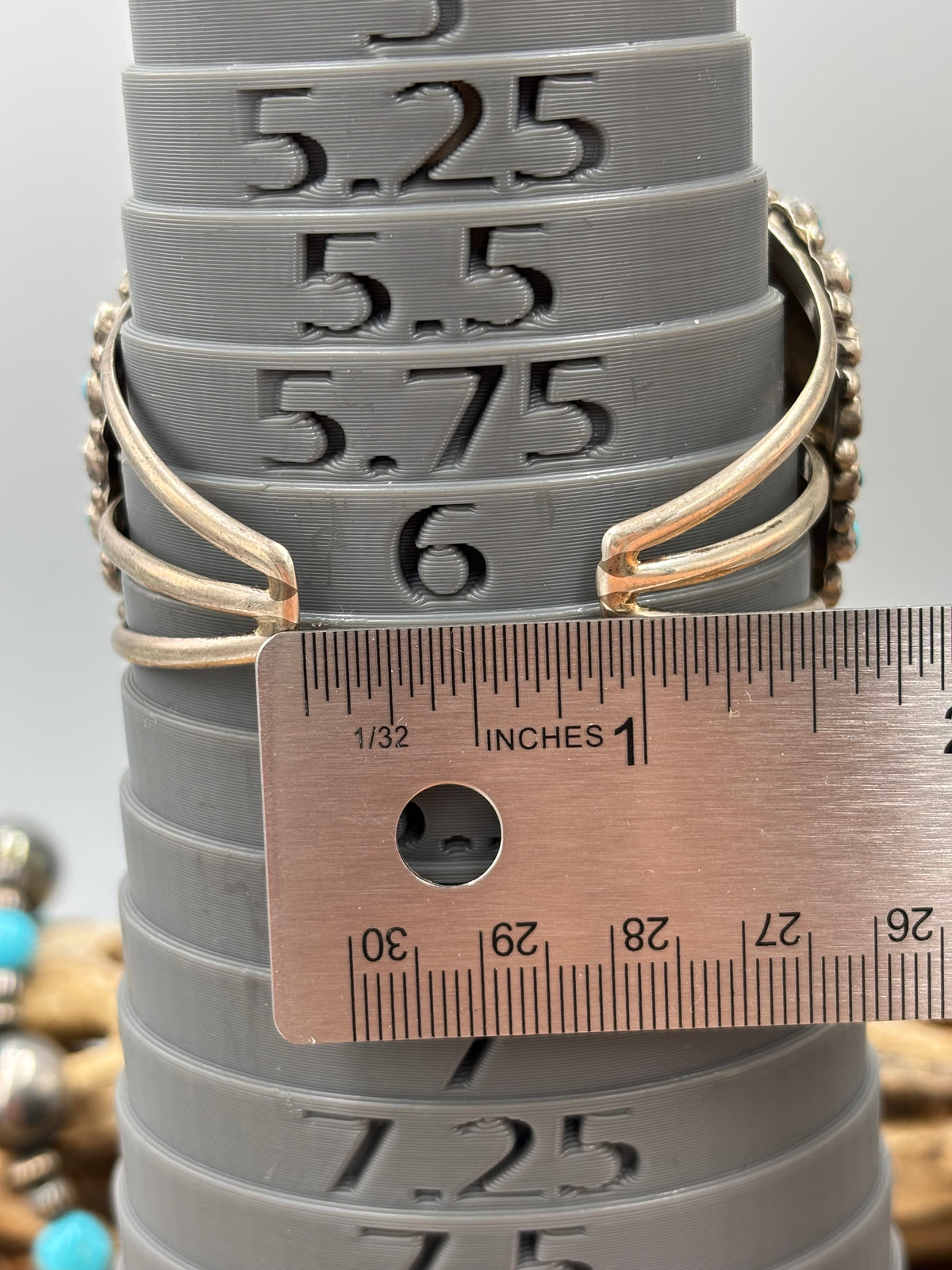 Turquoise #922-25 Cluster Cuff Vintage *VAULTED*