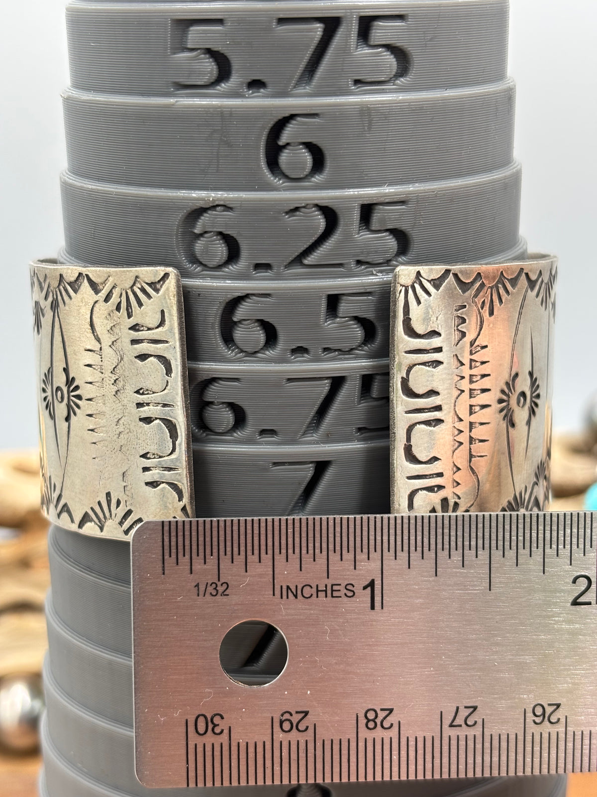 White Buffalo #108-15 Cuff by EE, Navajo