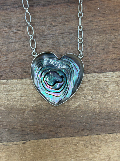 Abalone #108-25A Heart Necklace by R Grace, Navajo