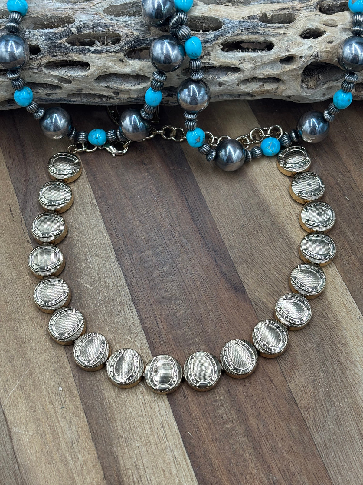 Horseshoe Medallion #1012-2 Necklace Gold