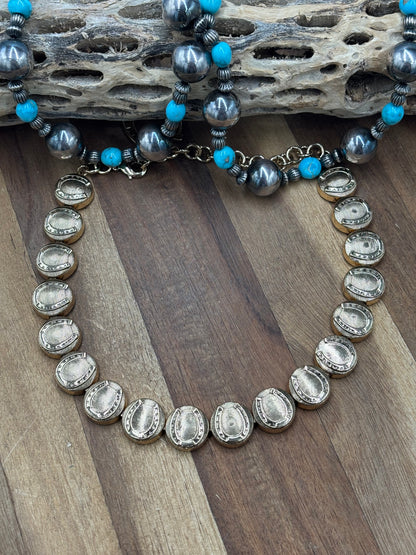 Horseshoe Medallion #1012-2 Necklace Gold