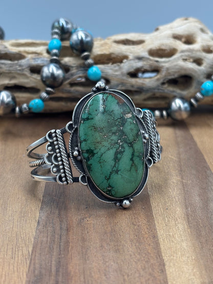 Green Turquoise #1022-31 Cuff Vintage
