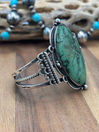 Green Turquoise #1022-31 Cuff Vintage