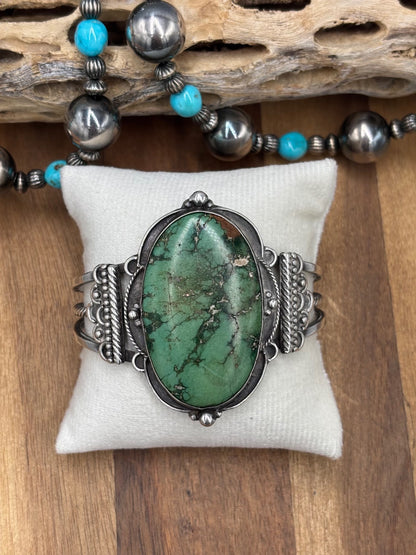 Green Turquoise #1022-31 Cuff Vintage