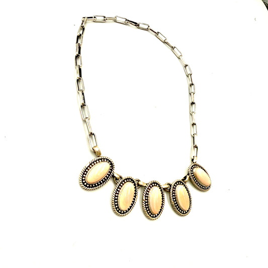 16" Pink Conch 5 Stone Necklace