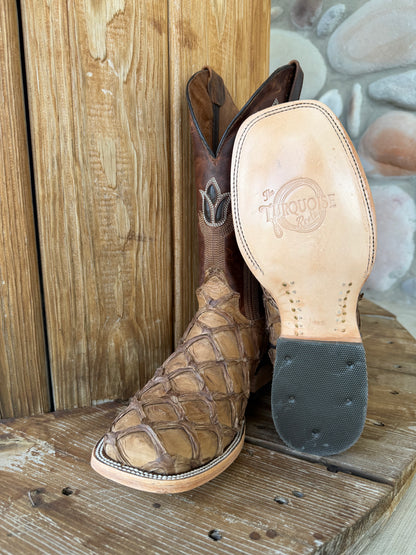 Signature Turquoise Reata Men's Boot – Exotics - The Justin Caramel Pirarucu Square Toe Boot