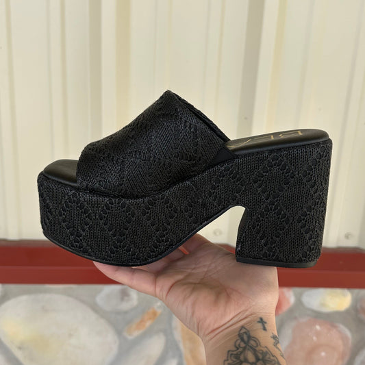 The Como – Ebony Platform Slide