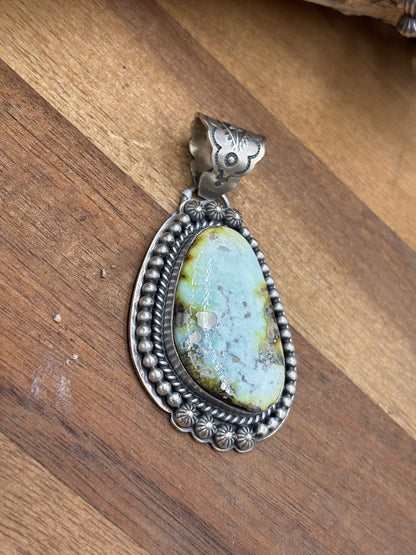 Palomino Pendant