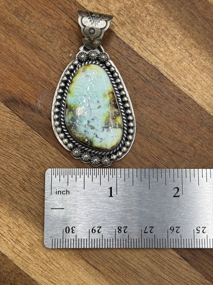 Palomino Pendant