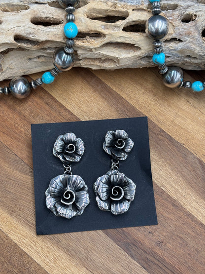 Rose Earrings by Federico Jimenez