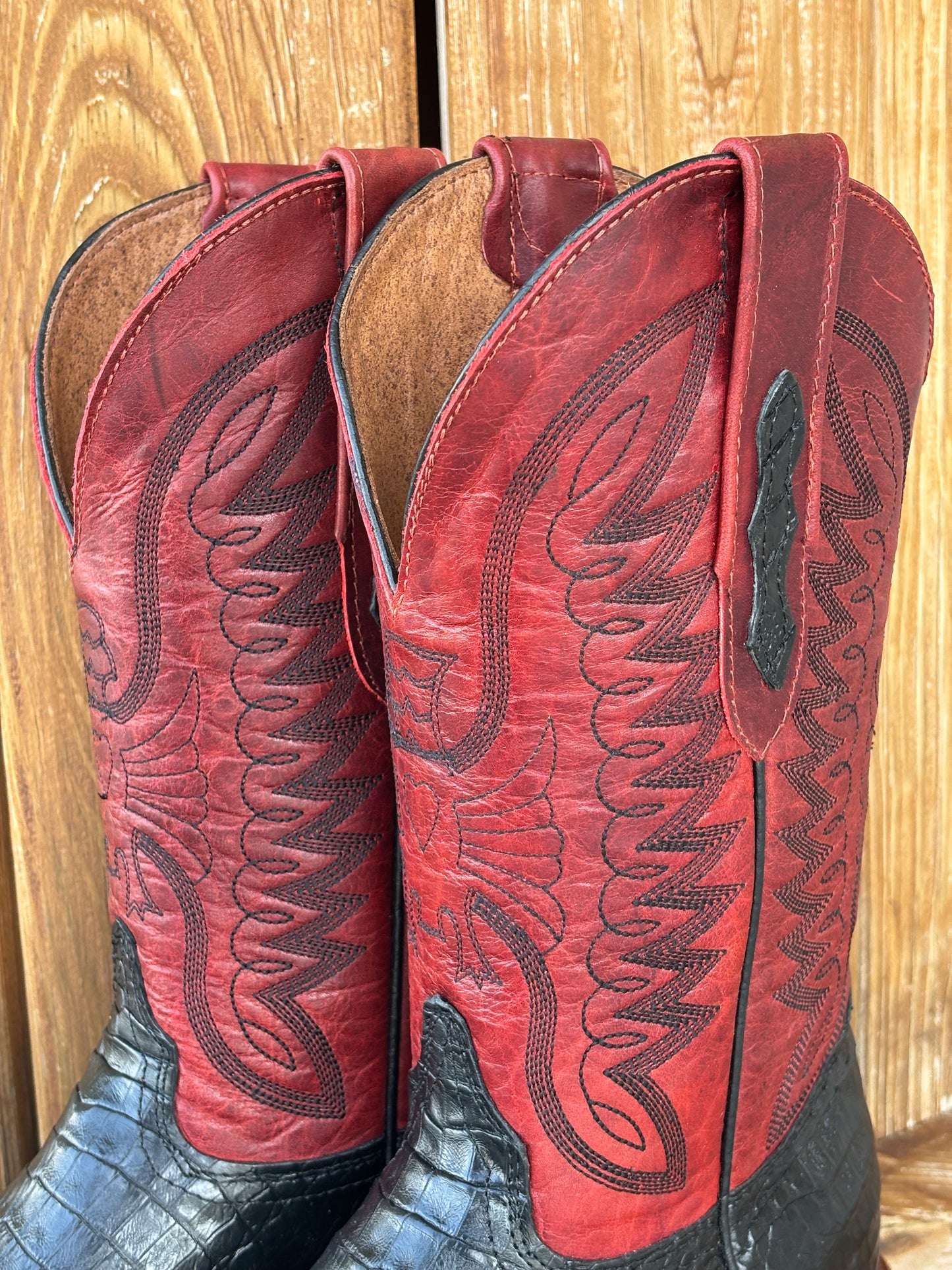 Signature Turquoise Reata Men's Boot – Exotics - The Riley Black Caiman Belly Square Toe Boot