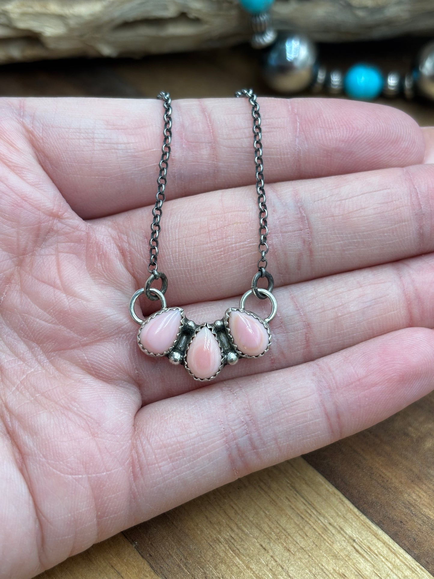Pink Conch 3 Stone Necklace