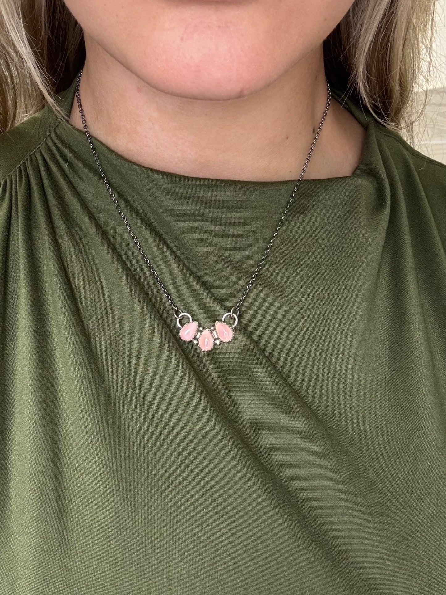 Pink Conch 3 Stone Necklace