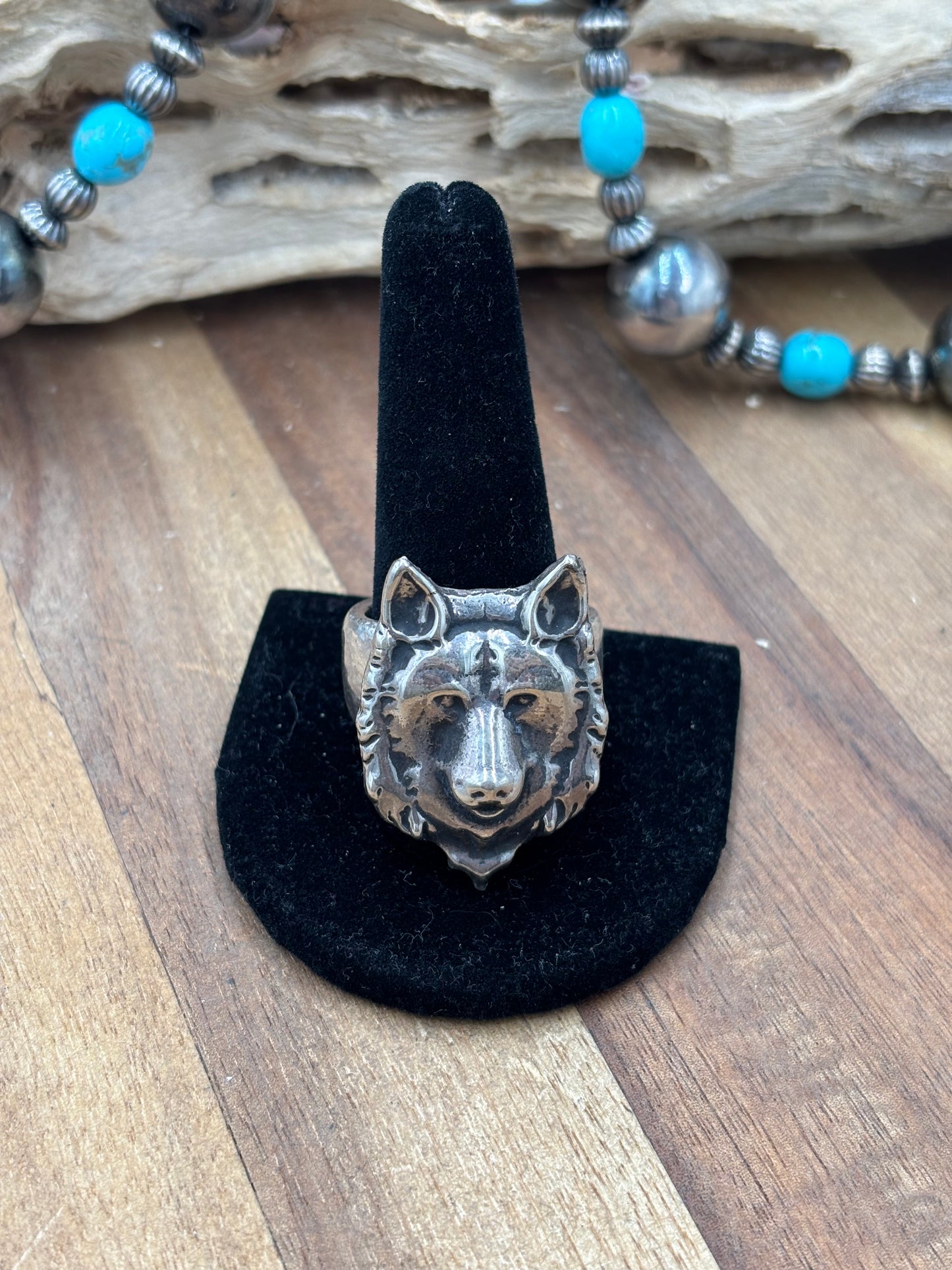 Wolf Ring #814-2 Size 12.5, Zuni