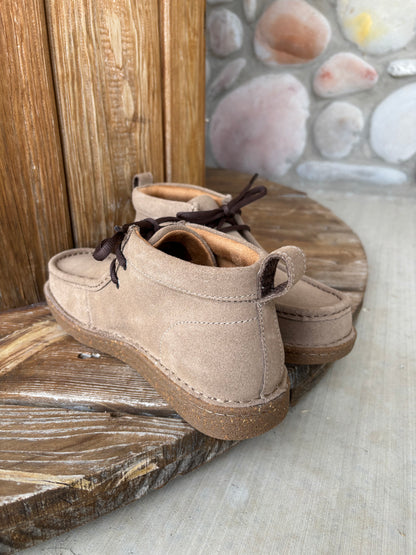 Men's Clean Country Tan Suede by Ariat