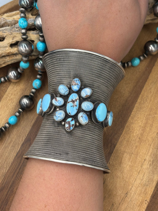 Golden Hills #96-40 Cuff by Merle House, Navajo