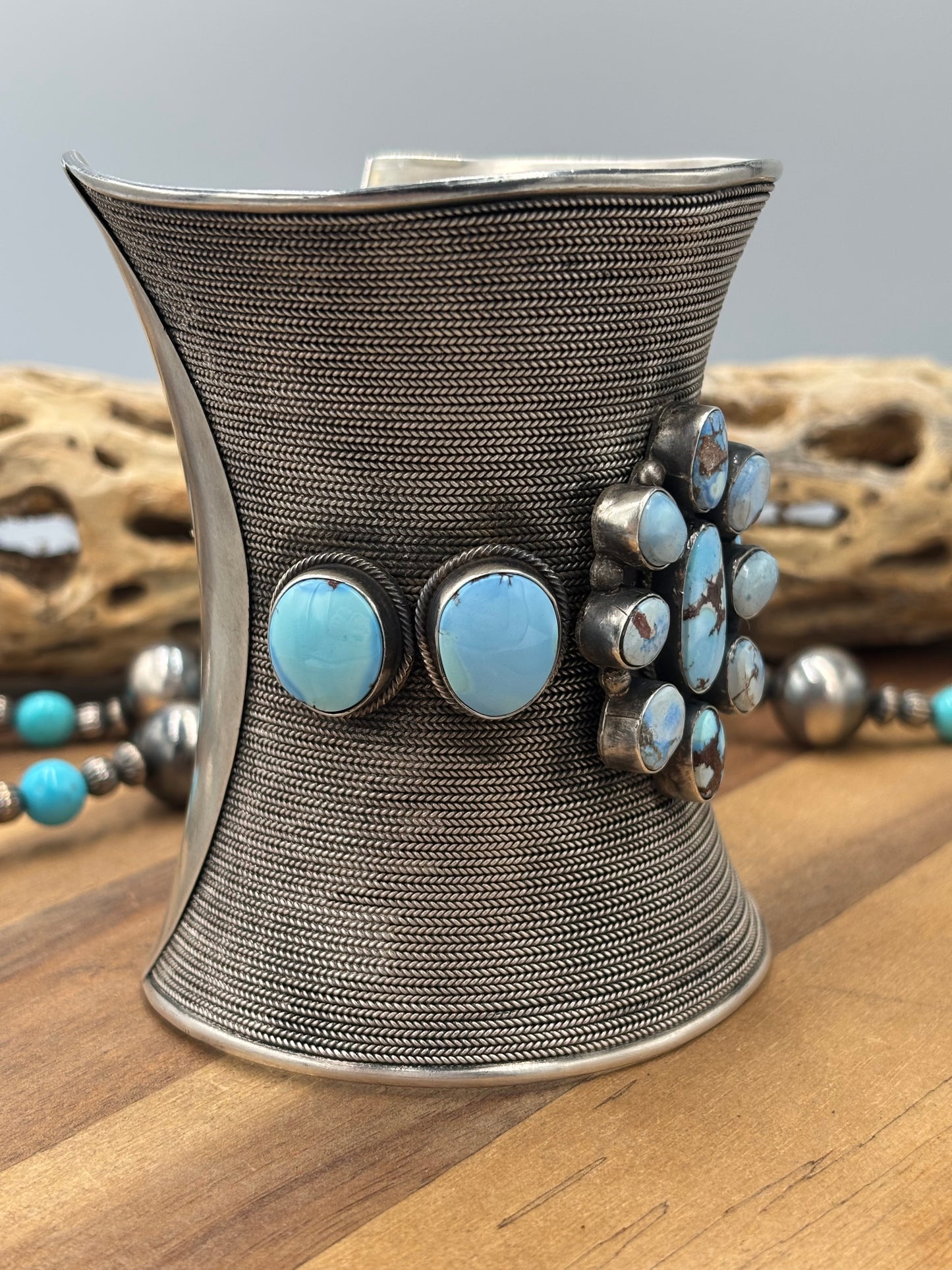 Golden Hills #96-40 Cuff by Merle House, Navajo