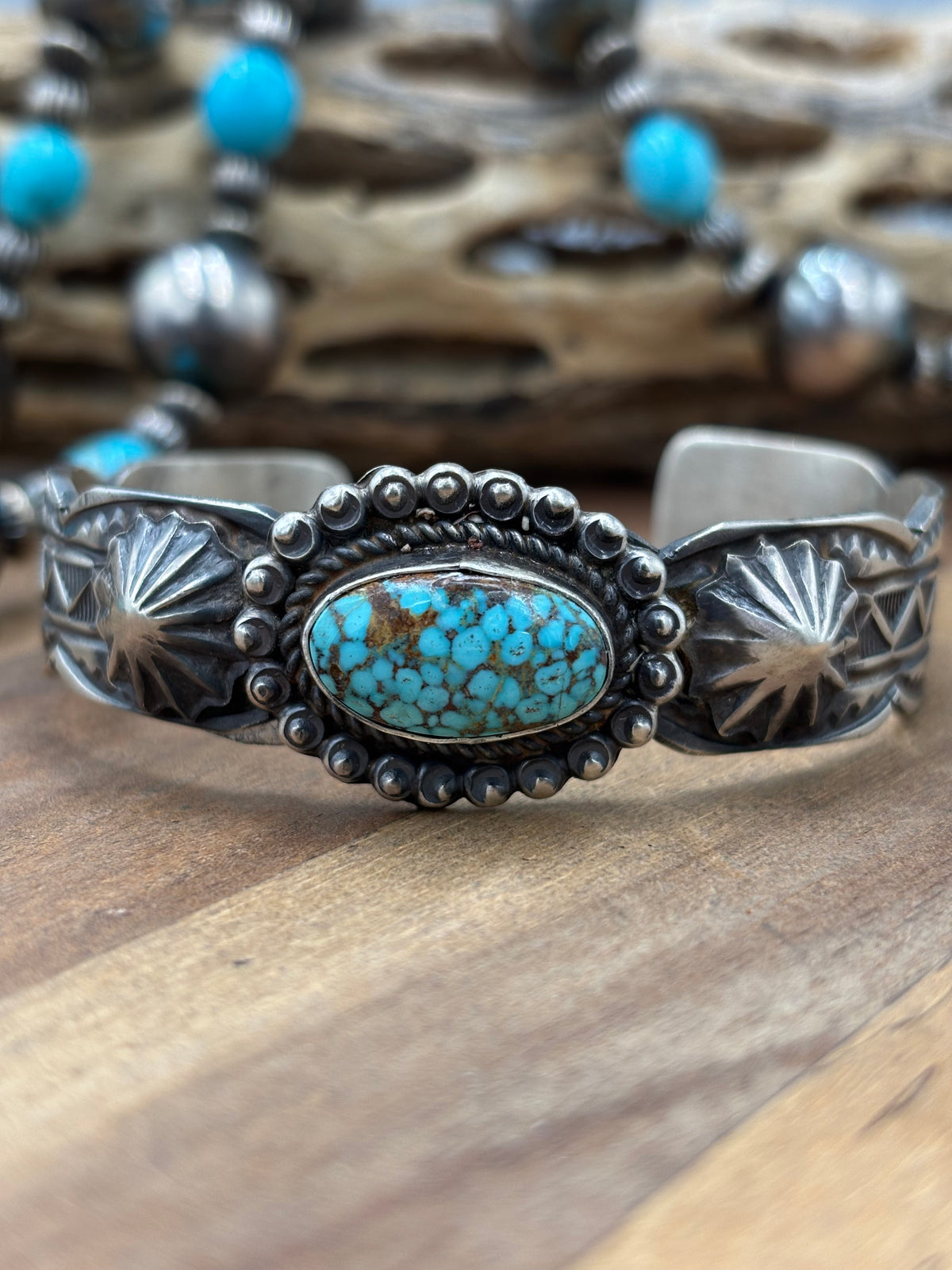 Kingman #96-20 Cuff by Tilli John, Navajo