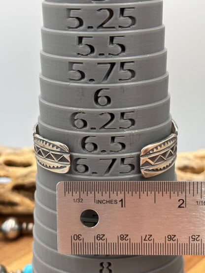 Kingman #96-20 Cuff by Tilli John, Navajo