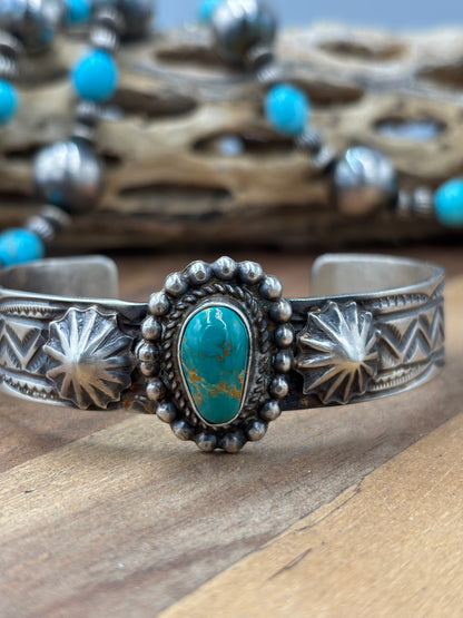 Kingman #96-17 Cuff by Tilli John, Navajo