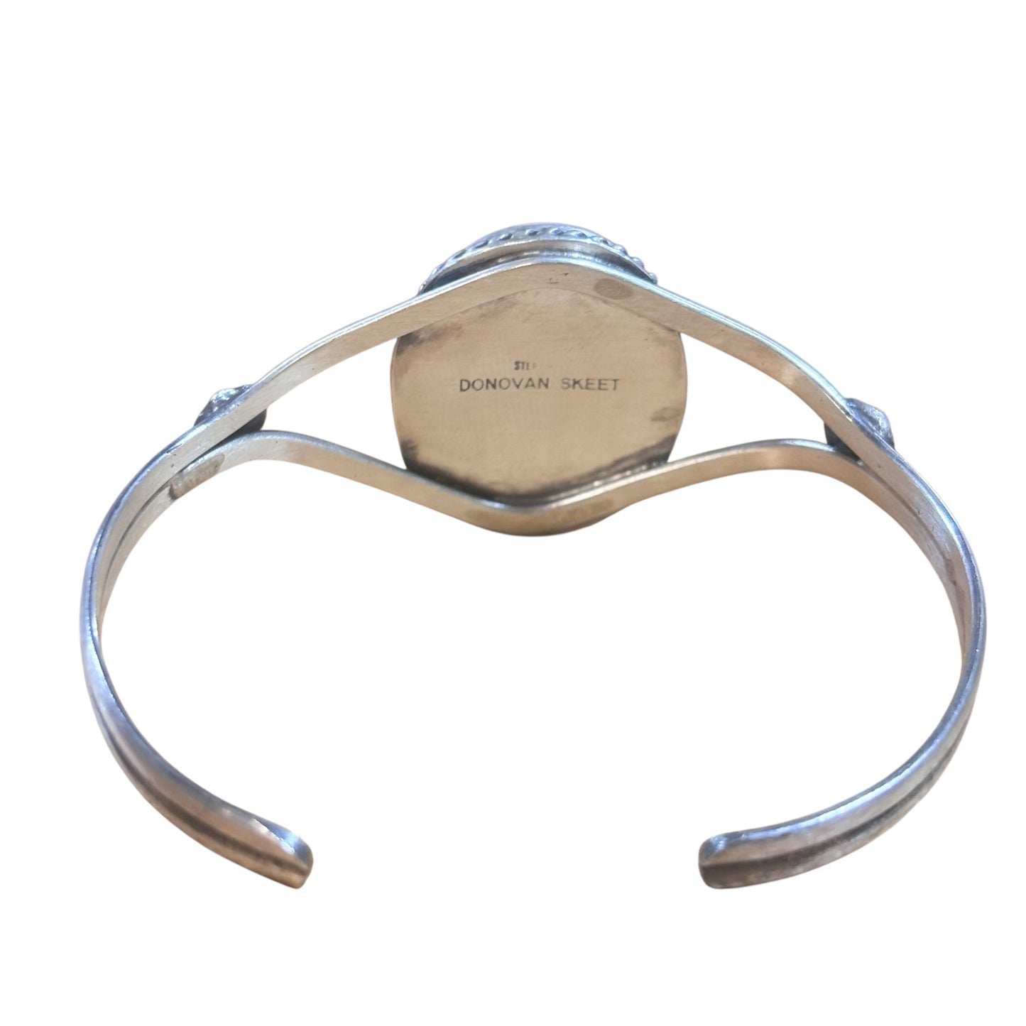 Single Stone Pink Conch Cuff