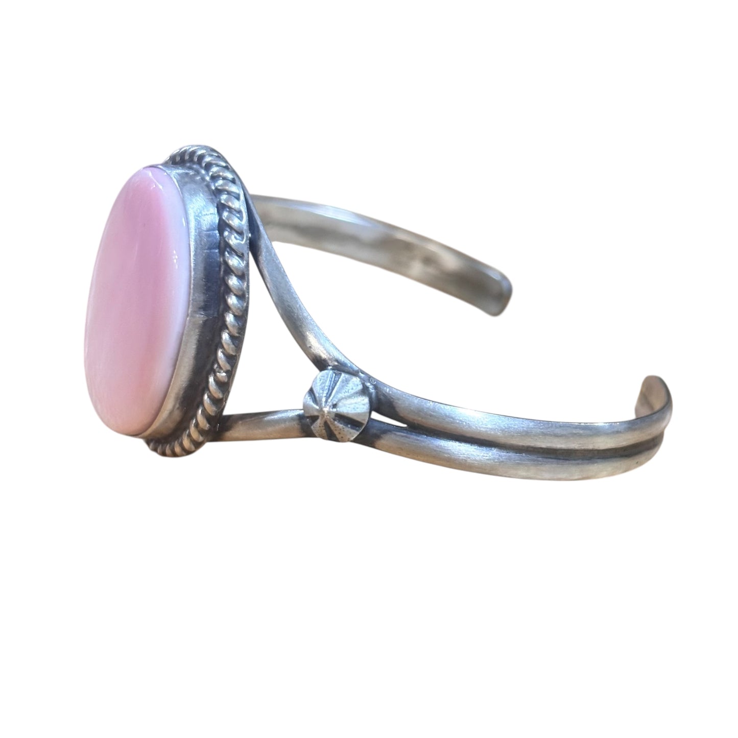 Single Stone Pink Conch Cuff