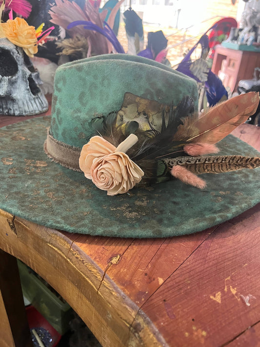 Leave Her Wild Hat