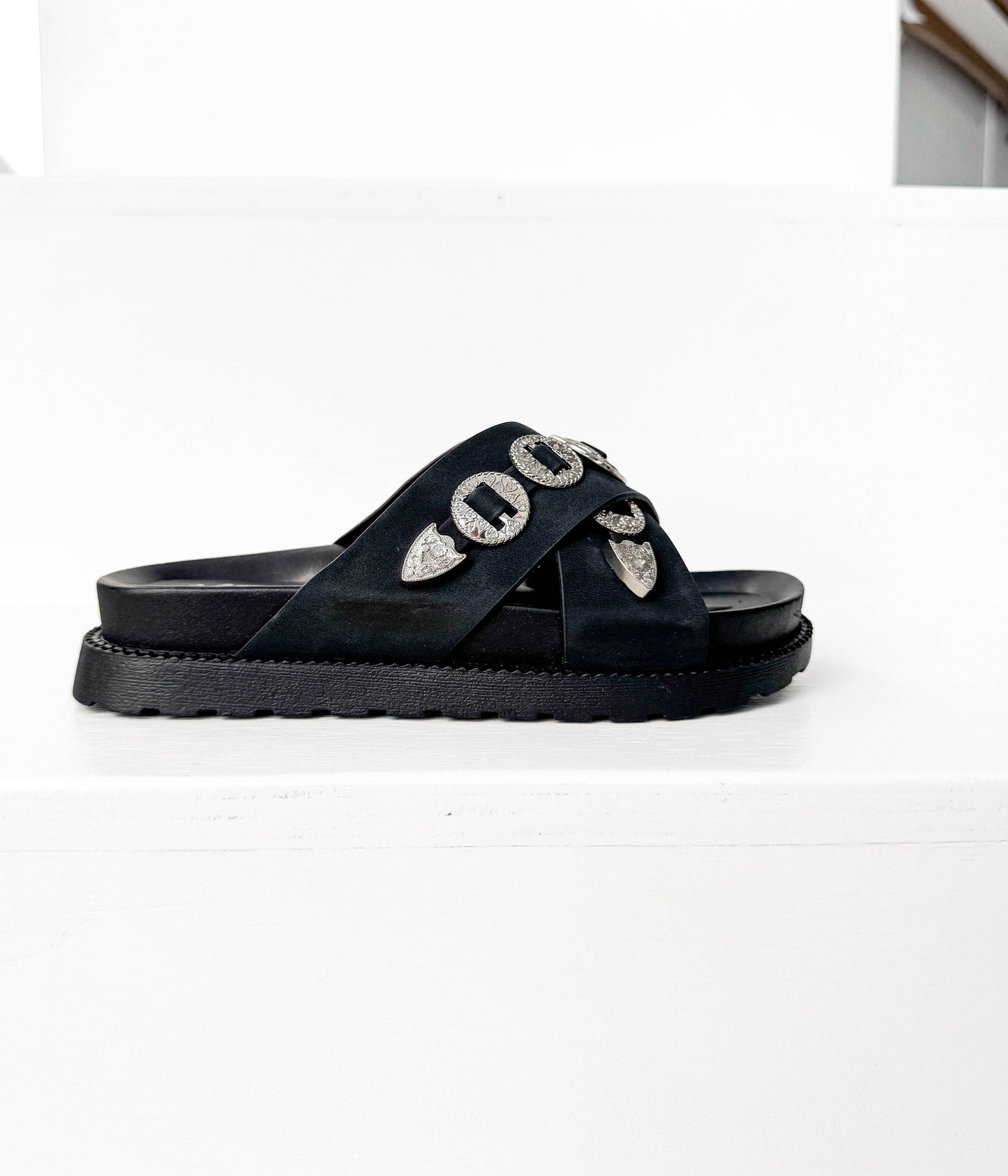 Calanthe Sandal in Black