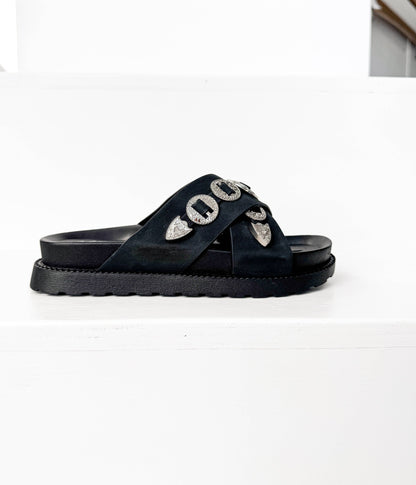 Calanthe Sandal in Black