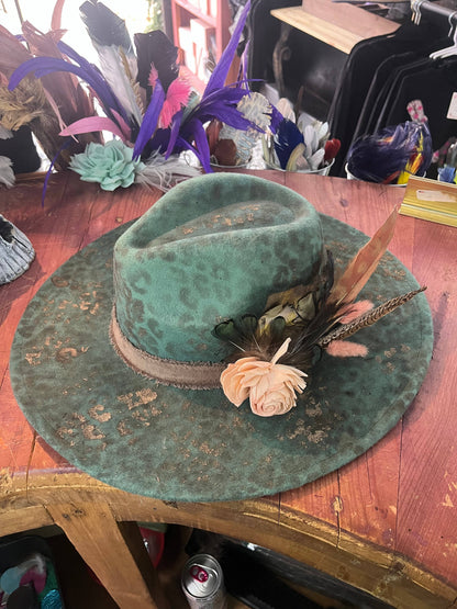 Leave Her Wild Hat